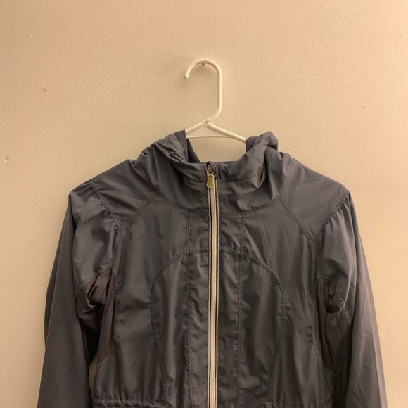 Lululemon Resolution Jacket - Picture 4 of 8